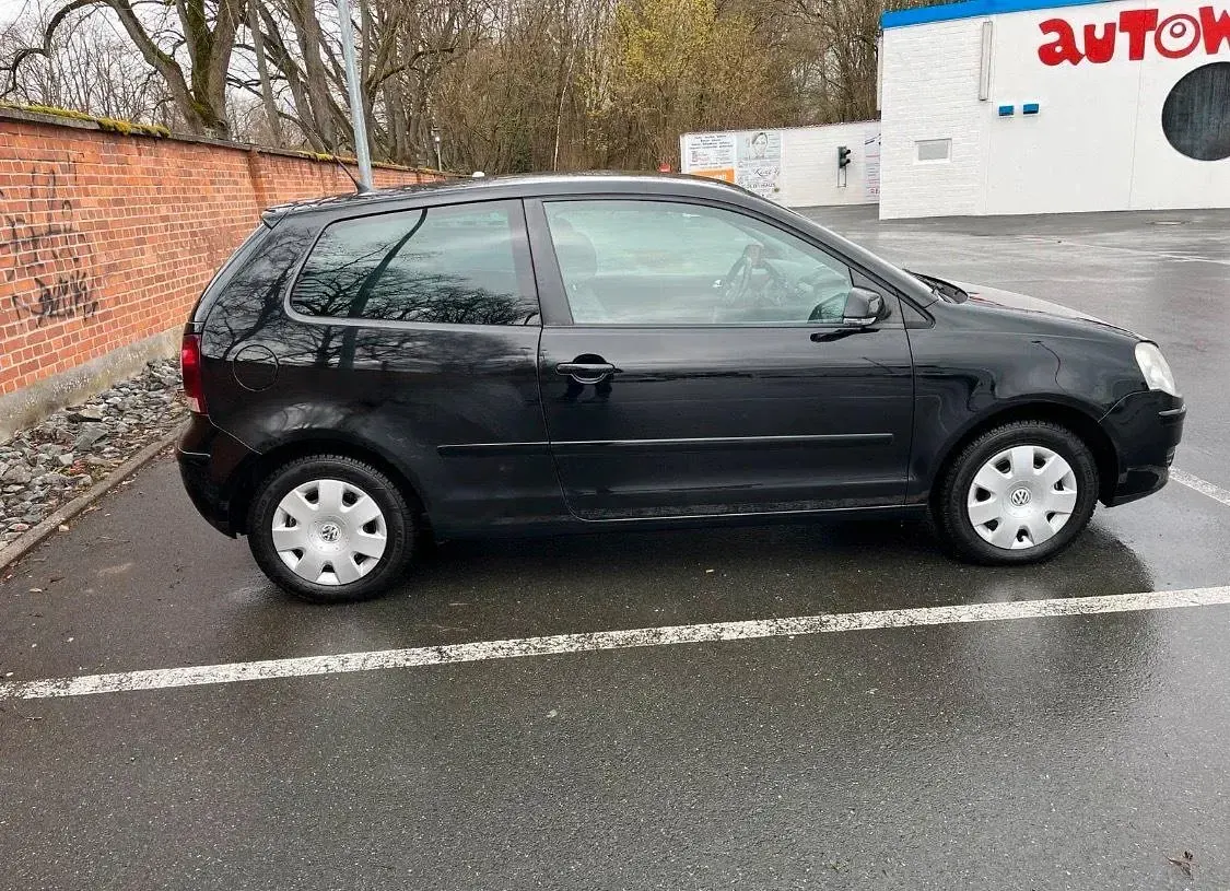 Gebraucht VW Polo United 80 PS (58 kW) 2009 Schwarz Kleinwagen