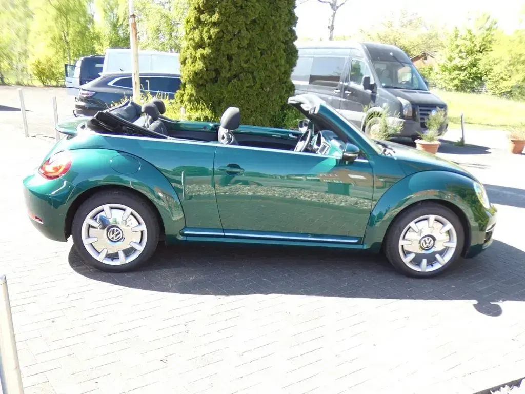 Second-hand VW Beetle Design 105 CP (77 kW) 2018 Verde Hatchback