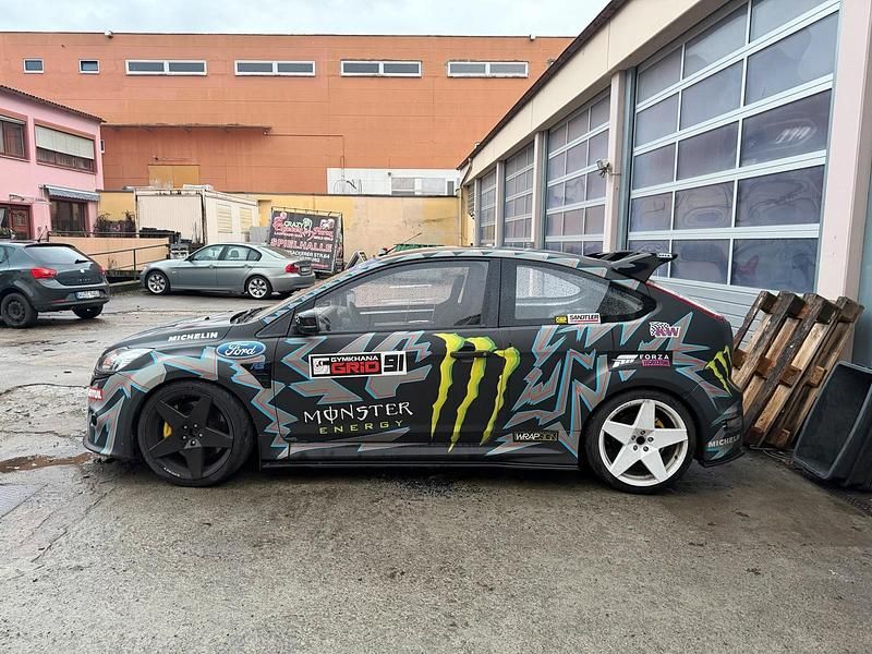 Gebraucht Ford Focus RS 350 PS (257 kW) 2009 Weiß Limousine