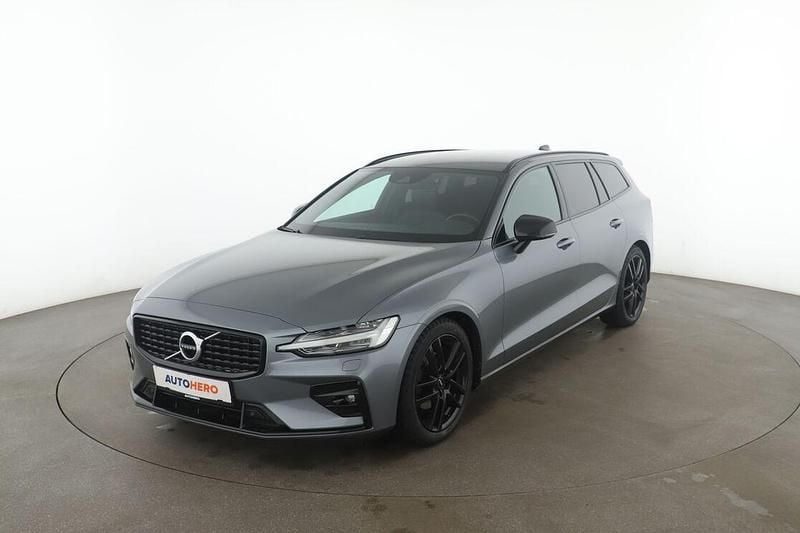 Grau Gebraucht 2020 Volvo V60 R-Design Kombi | 26.090 € (Teuer) - Bild 1/3