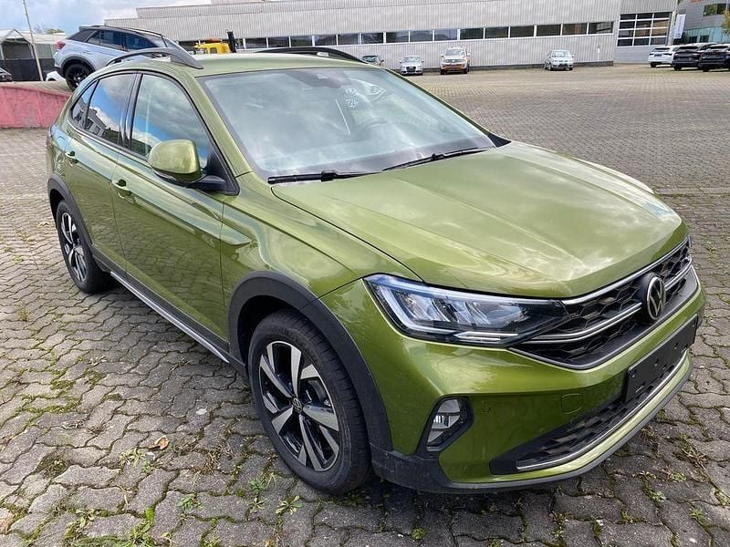 Neu VW Taigo Life 116 PS (85 kW) 2025 Visual green metallic SUV