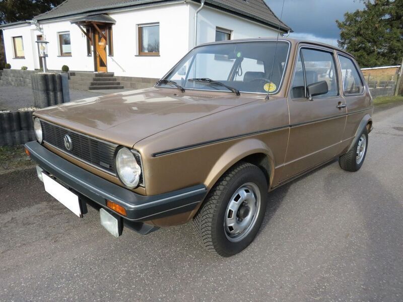 Braun Gebraucht 1983 VW Golf I Kleinwagen | 9.999 € - Bild 1/4