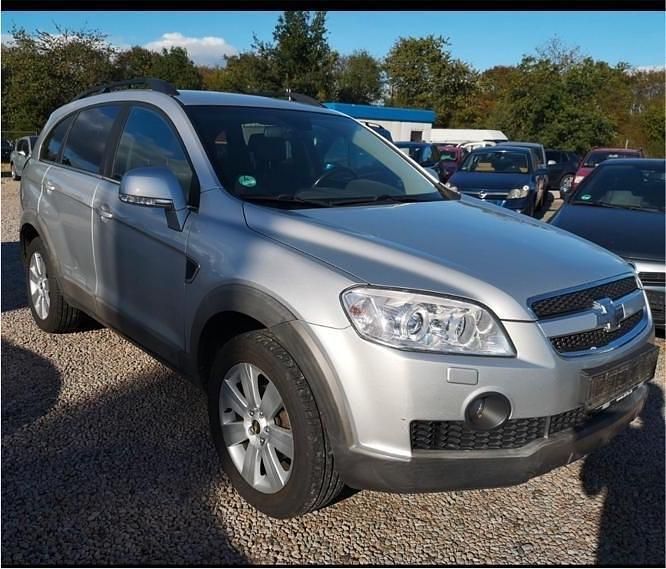 Silber Gebraucht 2010 Chevrolet Captiva SUV | 2.500 € (Guter Preis) - Bild 1/4
