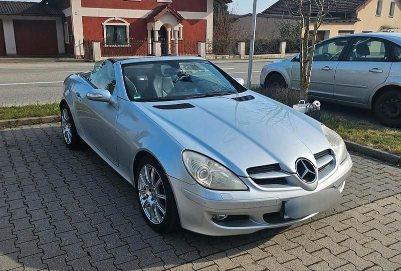 Grau Gebraucht 2005 Mercedes SLK350 Cabrio | 6.200 € (Superpreis) - Bild 1/4