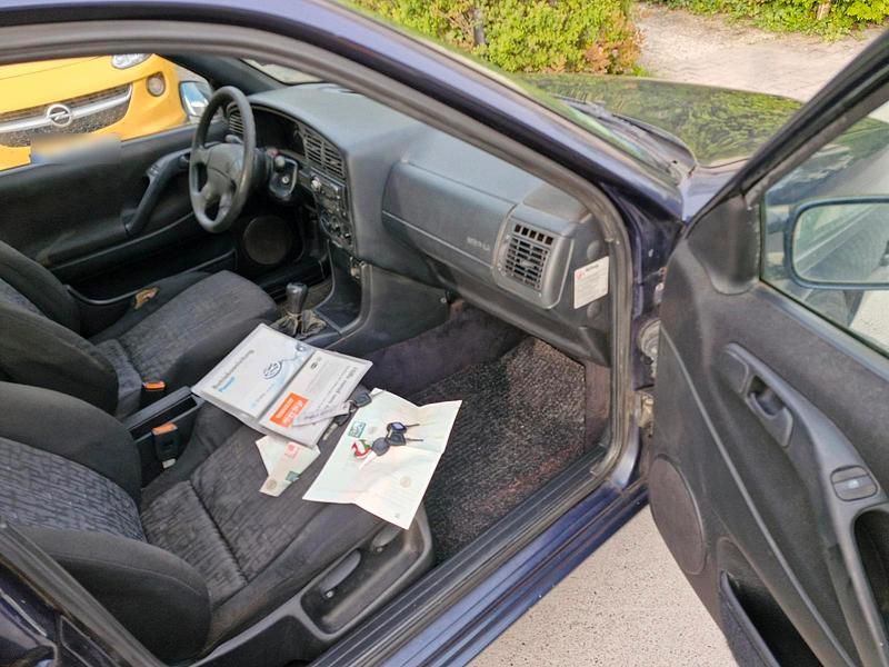 Second-hand VW Passat 101 CP (74 kW) 1996 Negru Break