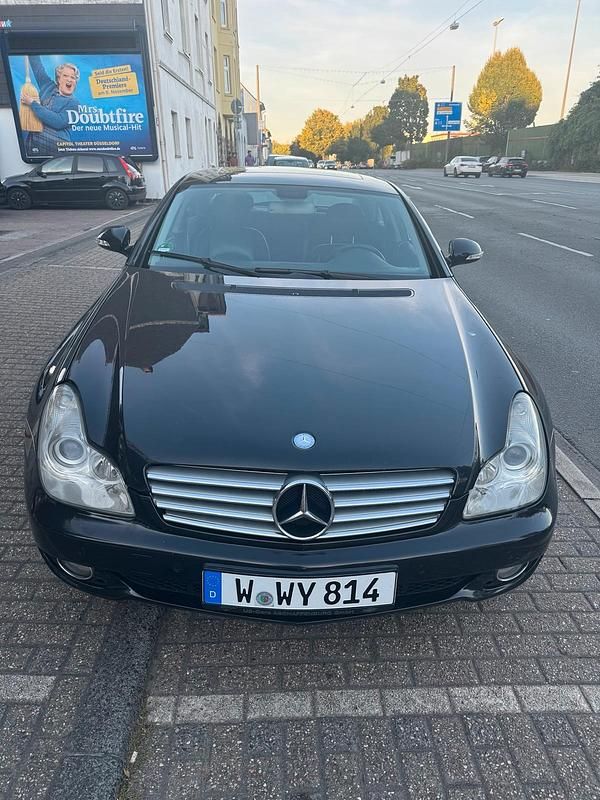 Schwarz Gebraucht 2006 Mercedes CLS320 Limousine | 6.800 € (Guter Preis) - Bild 1/4