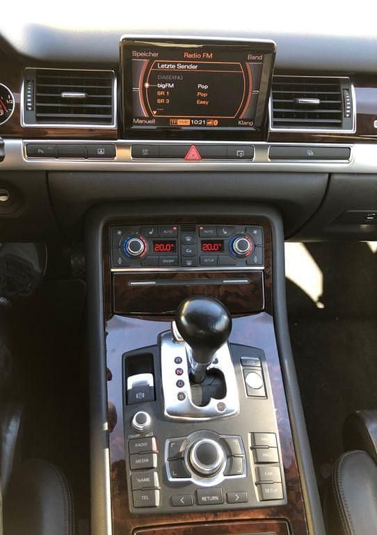 Schwarz Gebraucht 2008 Audi A8 Limousine | 10.000 € (Etwas zu teuer) - Bild 1/4