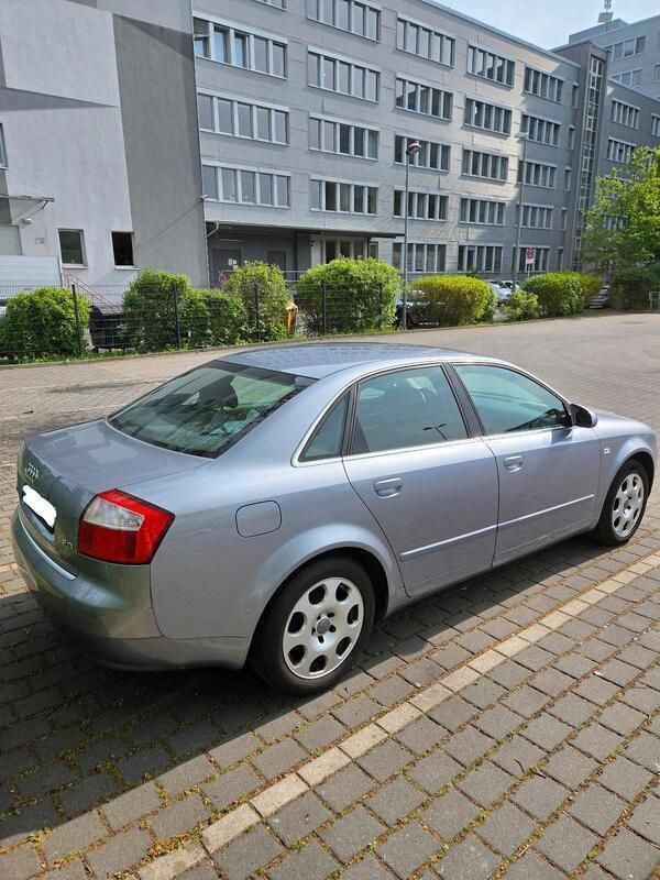 Silber Gebraucht 2003 Audi A4 Limousine | 2.799 € (Fairer Preis) - Bild 1/4