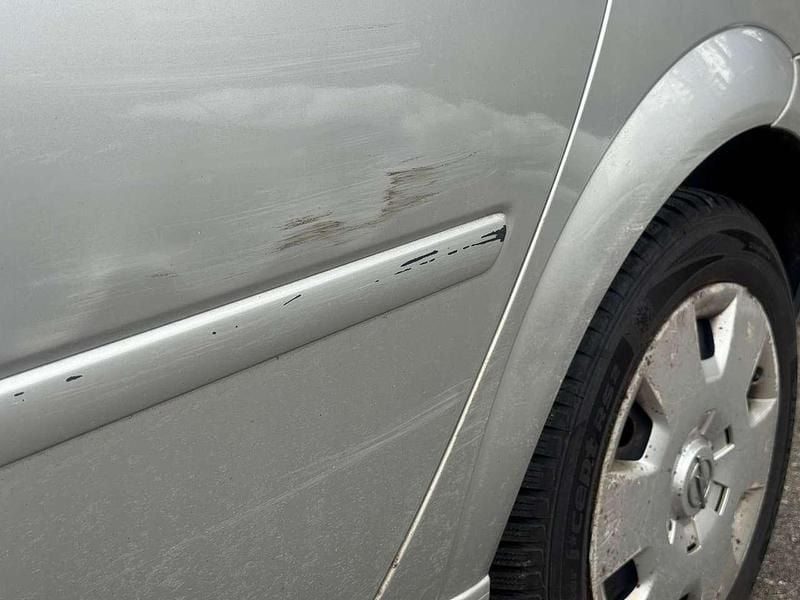 Gebraucht Opel Meriva 101 PS (74 kW) 2006 Silber Van / Kleinbus