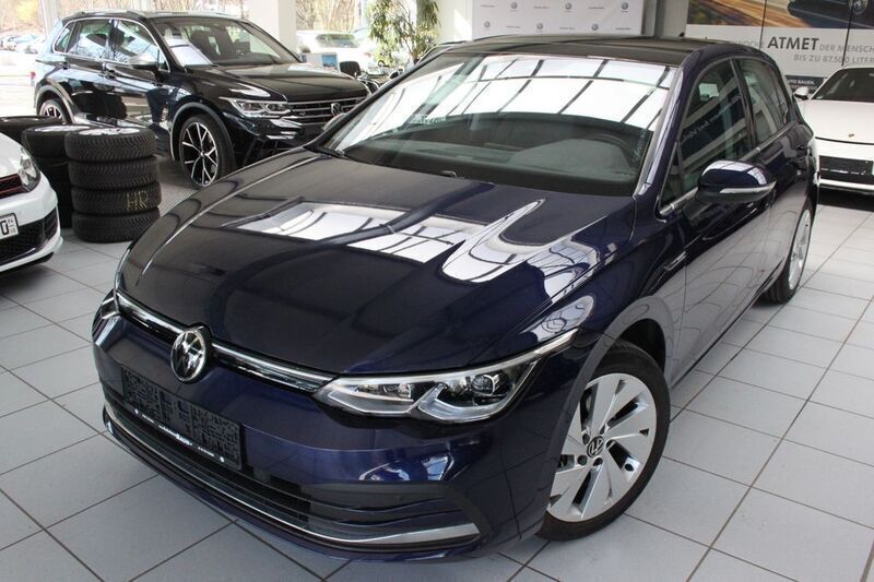 Atlantic blue metallic Gebraucht 2020 VW Golf VIII Style Limousine | 18.990 € (Guter Preis) - Bild 1/4