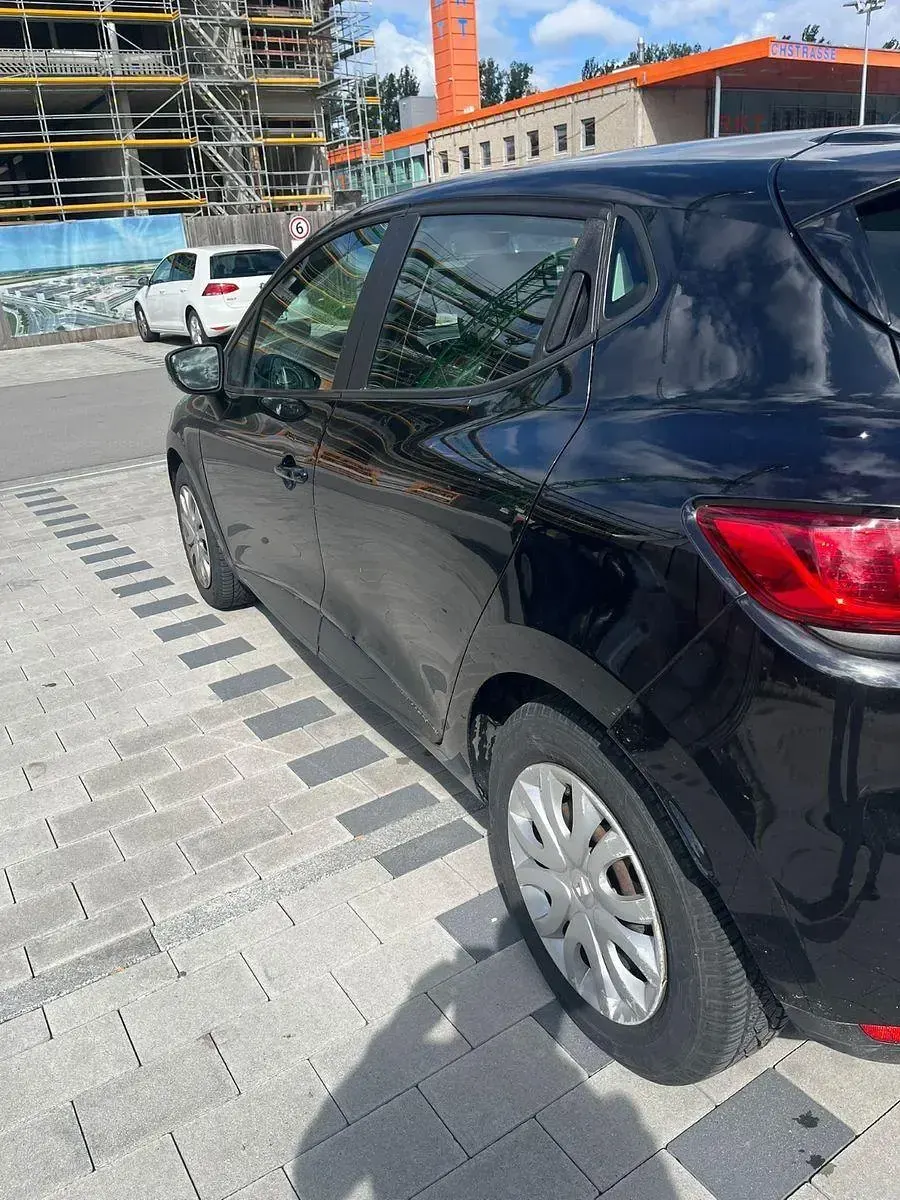 Gebraucht Renault Clio IV 75 PS (55 kW) 2014 Schwarz Kleinwagen