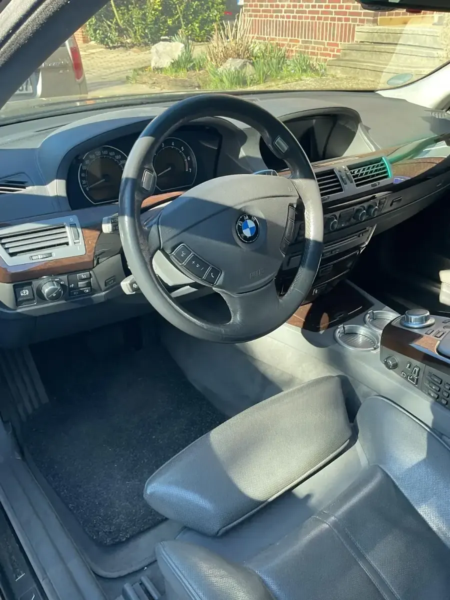Gebraucht BMW 760 447 PS (328 kW) 2007 Schwarz Limousine