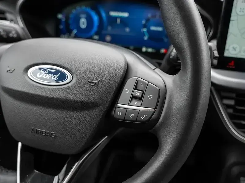 Używany Ford Focus 155 KM (114 kW) 2022 Niebieski Kombi
