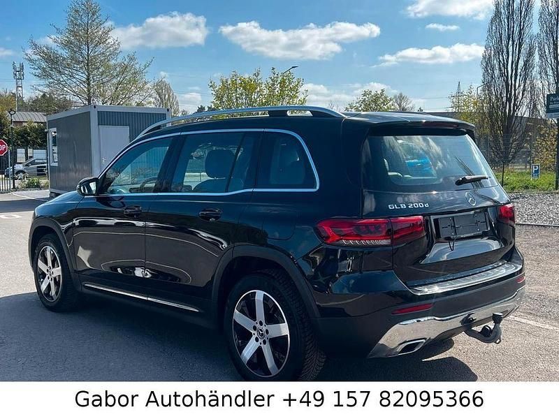 Gebraucht Mercedes GLB200 Luxury 150 PS (110 kW) 2022 Schwarz SUV