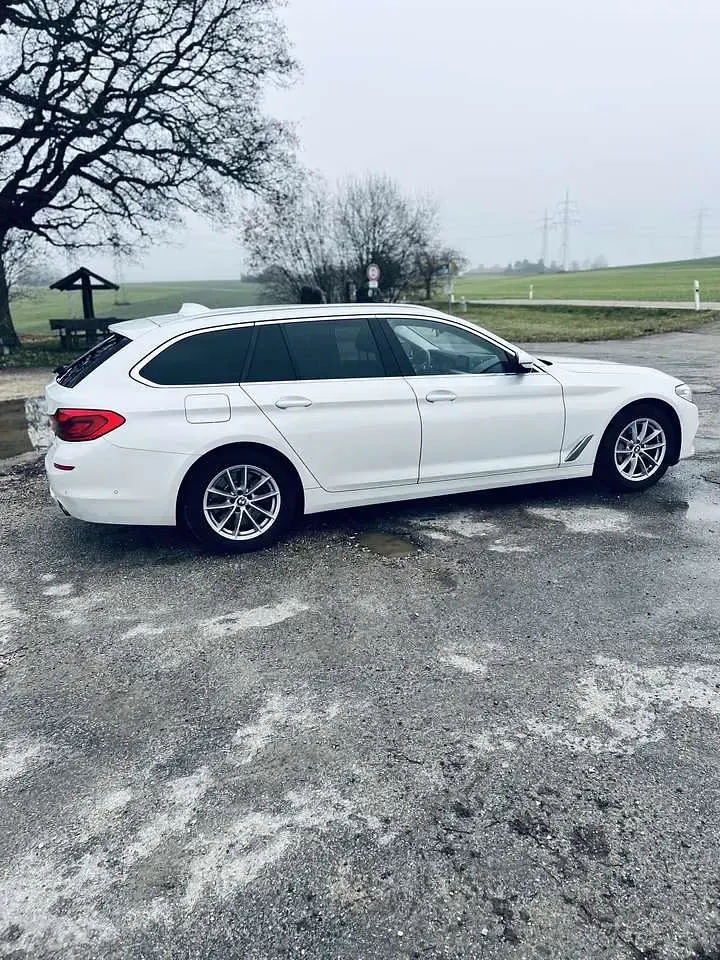 Gebraucht BMW 530 265 PS (194 kW) 2019 Kombi