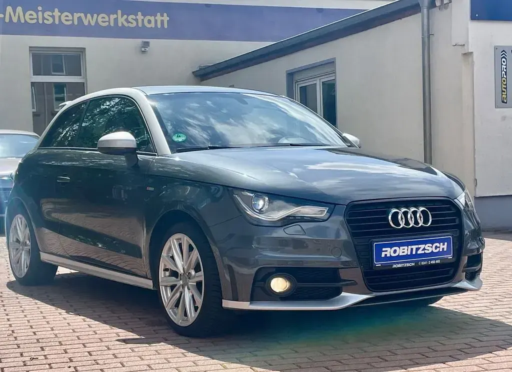 Używany Audi A1 Exclusive 185 KM (136 kW) 2012 Szary Hatchback