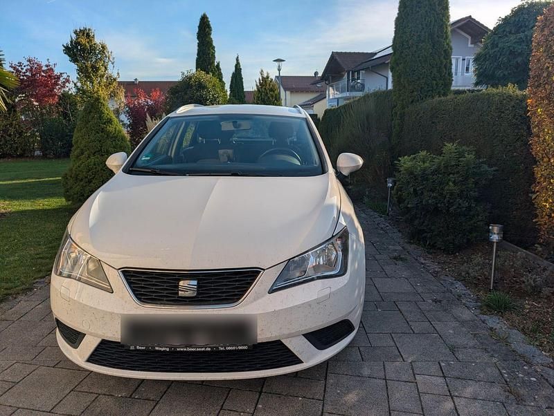 Weiß Gebraucht 2012 Seat Ibiza ST Style Kombi | 5.000 € (Fairer Preis) - Bild 1/4