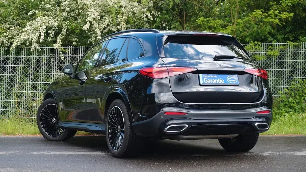 Gebraucht Mercedes GLC300 AMG 281 PS (206 kW) 2023 Schwarz SUV