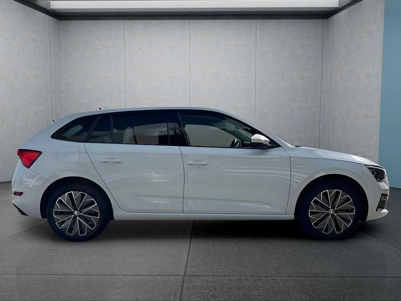 Gebraucht Skoda Scala Tour 110 PS (80 kW) 2022 Weiß Kleinwagen