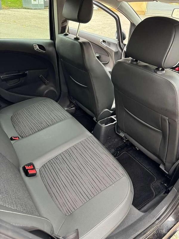 Gebraucht Opel Corsa Color Edition 75 PS (55 kW) 2015 Limousine