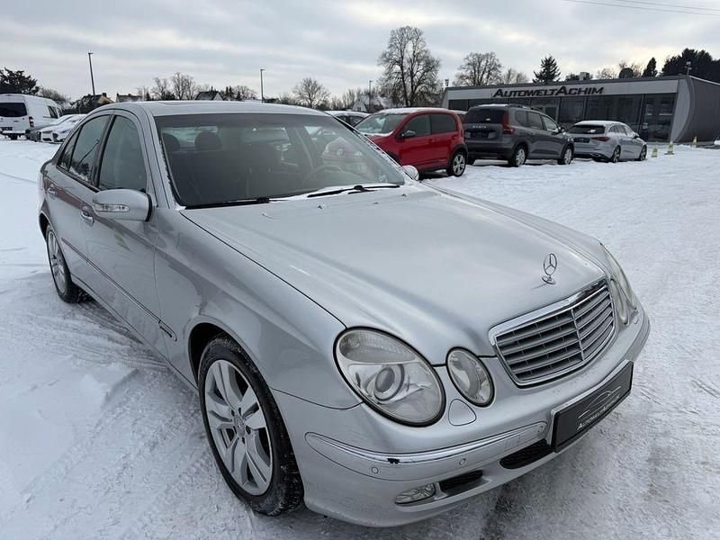 Gebraucht Mercedes E400 260 PS (191 kW) 2003 Silber Limousine