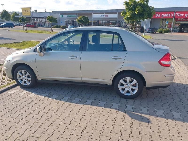 Gebraucht 2009 Nissan Tiida S Limousine | 4.200 € (Etwas zu teuer) - Bild 1/4