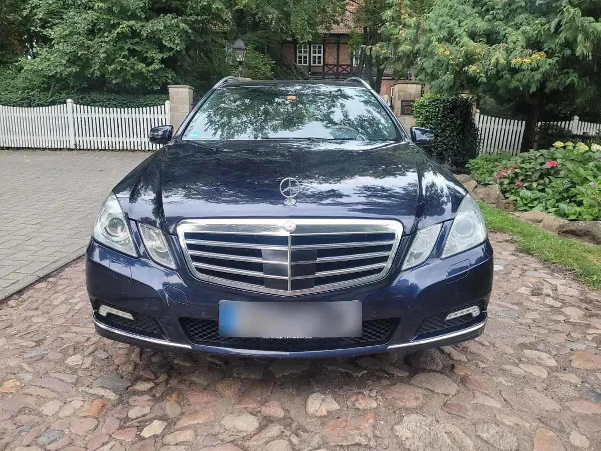 Gebraucht Mercedes E500 387 PS (284 kW) 2010 Kombi