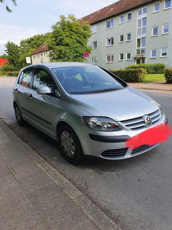 Grau Gebraucht 2006 VW Golf Plus Cross S Van / Kleinbus | 4.000 € - Bild 1/4