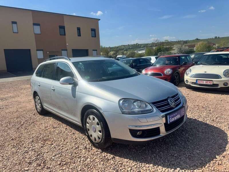 Reflexsilber metallic Gebraucht 2008 VW Golf V Comfortline Kombi | 4.699 € (Fairer Preis) - Bild 1/4