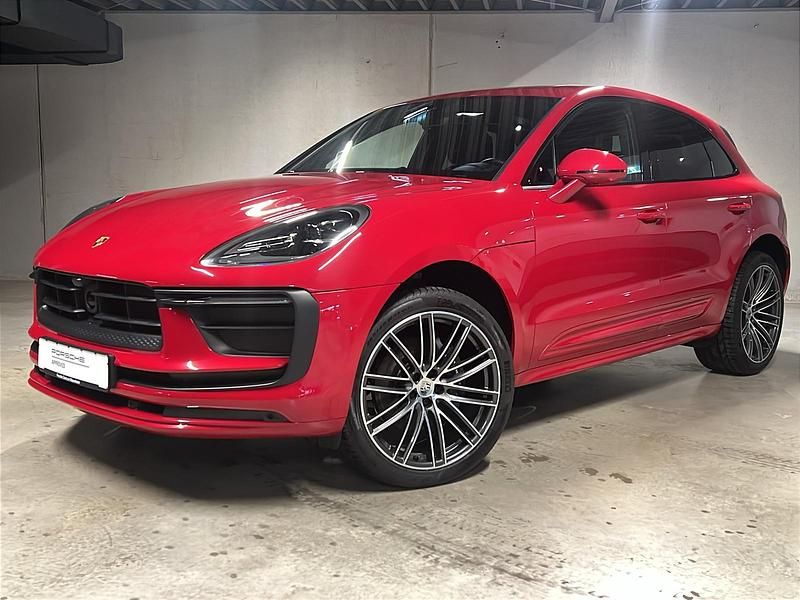 Gebraucht Porsche Macan 265 PS (194 kW) 2024 Karminrot SUV