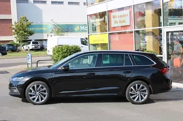 Gebraucht Skoda Octavia Style 204 PS (150 kW) 2022 Schwarz Kombi