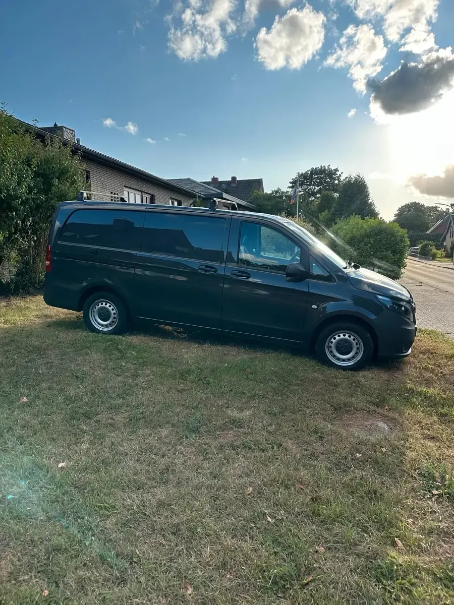 Gebraucht Mercedes Vito 163 PS (119 kW) 2022 Grau Van