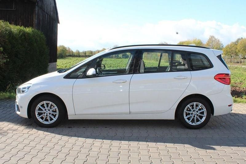 Gebraucht BMW 216 Gran Tourer Advantage 116 PS (85 kW) 2016 Weiß Van / Kleinbus