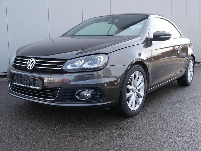 Braun Gebraucht 2011 VW Eos Cabrio | 6.990 € (Fairer Preis) - Bild 1/4