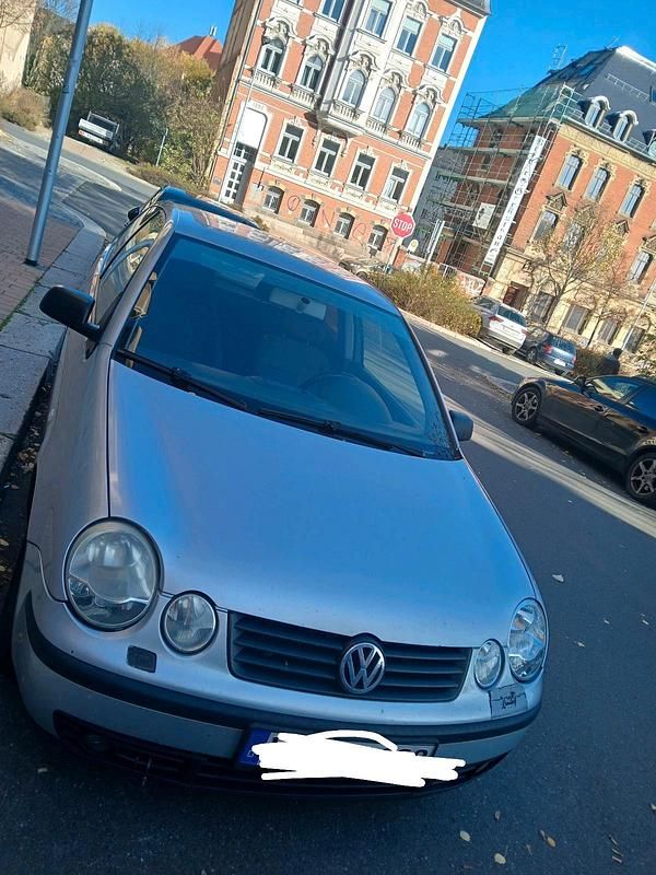 Silber Gebraucht 2003 VW Polo Kleinwagen | 500 € - Bild 1/3