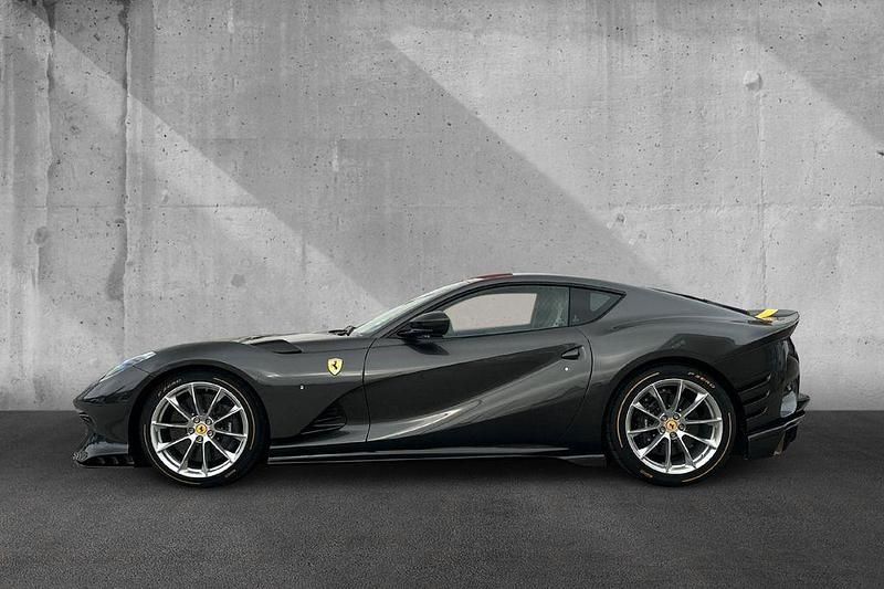 Gebraucht Ferrari 812 829 PS (609 kW) 2023 Canna di fucile Coupé