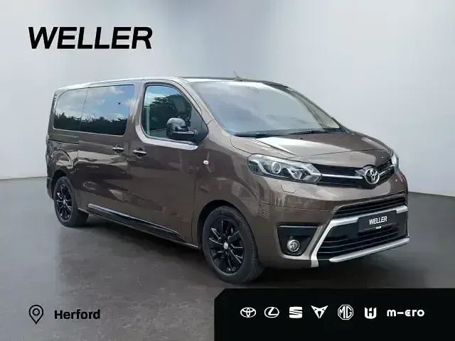 Gebraucht Toyota Proace Verso Edition 177 PS (130 kW) 2021 Braun Kombi