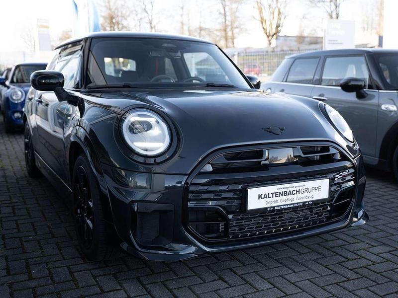 Gebraucht Mini John Cooper Works 156 PS (114 kW) 2024 Grau Kleinwagen