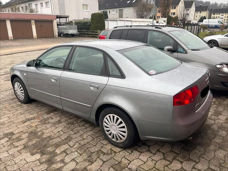Gebraucht Audi A4 131 PS (96 kW) 2005 Grau Limousine