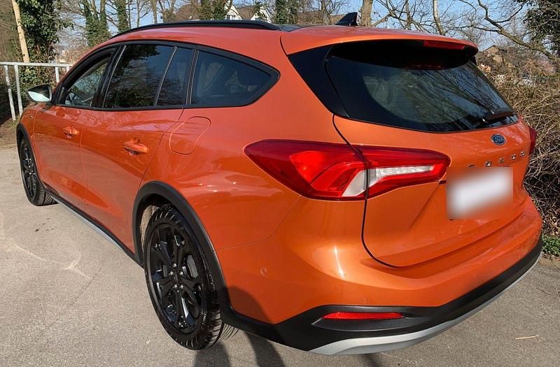 Brugt Ford Focus Active 150 HK (110 kW) 2019 Orange Sedan