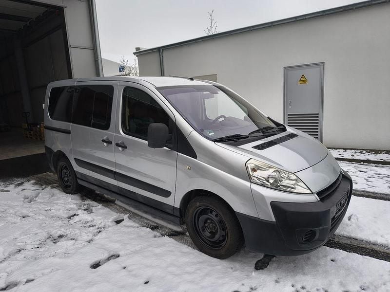Silber Gebraucht 2007 Citroën Jumpy Van / Kleinbus | 3.900 € (Guter Preis) - Bild 1/4
