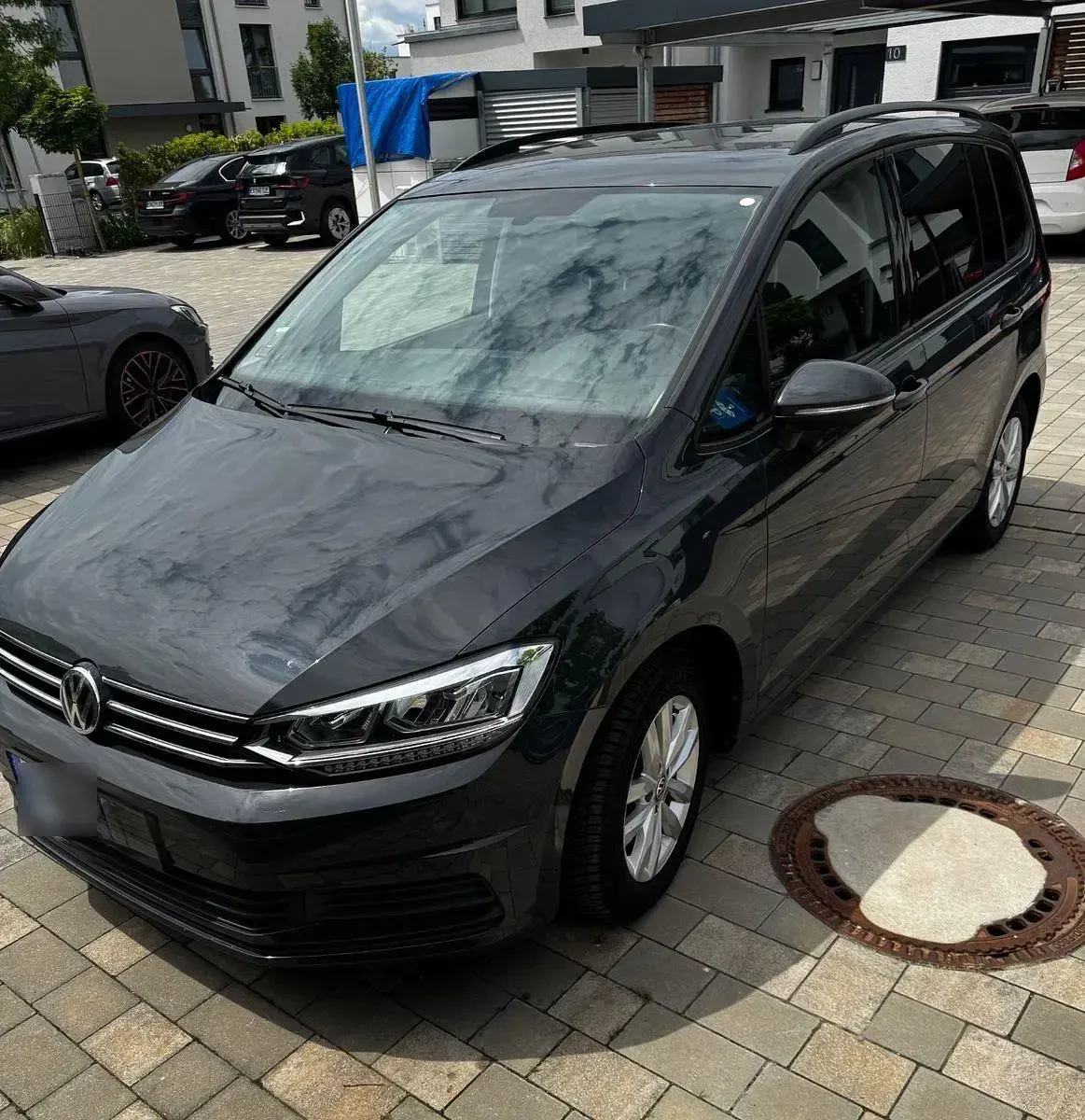 Gebraucht VW Touran Comfortline 116 PS (85 kW) 2017 Grau Van / Kleinbus