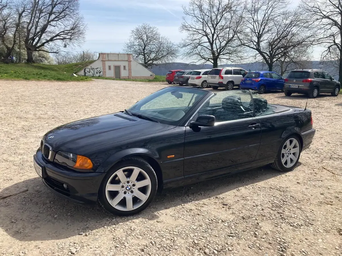 Gebraucht BMW 323 Cabriolet 170 PS (125 kW) 2000 Schwarz Cabrio