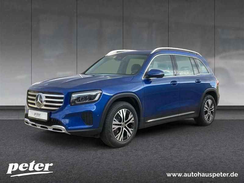 Metalliclack spektralblau Gebraucht 2023 Mercedes GLB220 Advanced SUV | 44.870 € (Guter Preis) - Bild 1/3