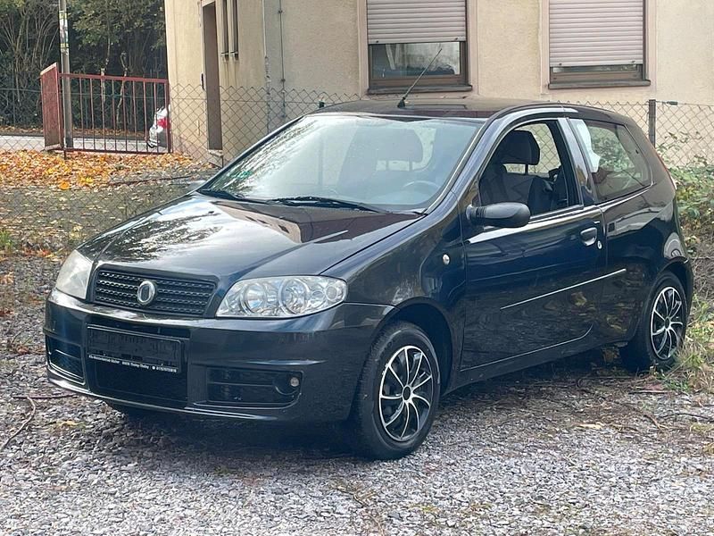 Schwarz Gebraucht 2005 Fiat Punto Kleinwagen | 1.200 € (Fairer Preis) - Bild 1/4