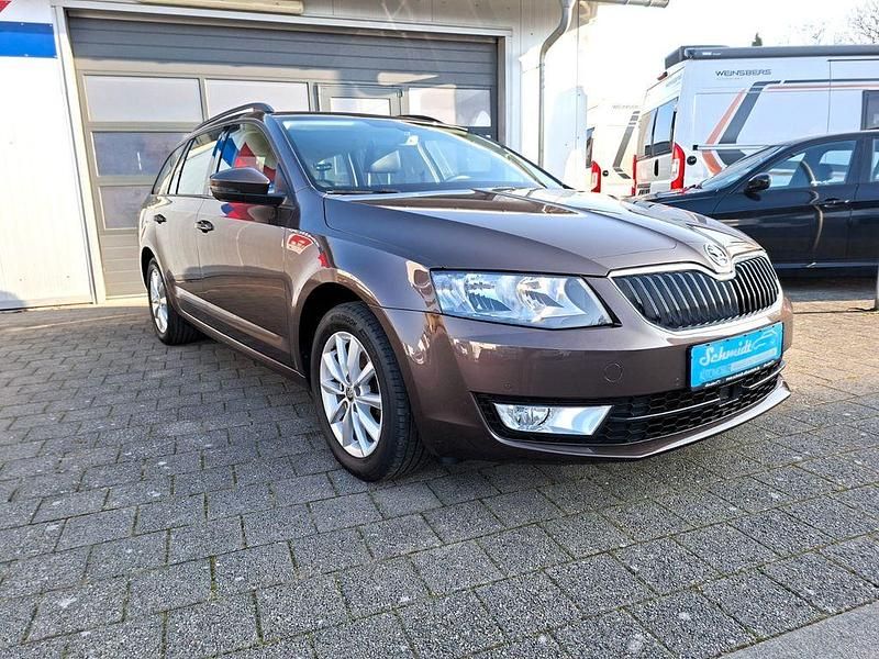 Gebraucht Skoda Octavia Style 150 PS (110 kW) 2016 Hneda topaz/topaz braun (metallic) Kombi