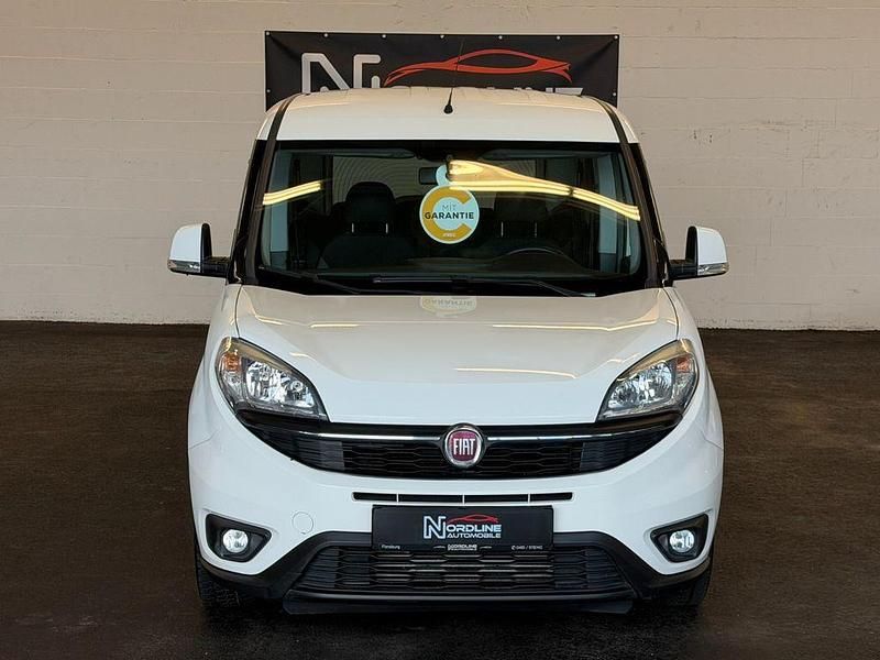 Gebraucht Fiat Doblò 120 PS (88 kW) 2017 Weiß Van / Kleinbus