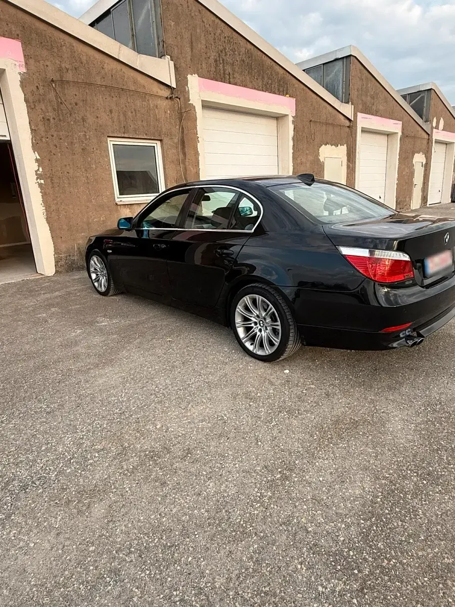 Gebraucht BMW 530 231 PS (169 kW) 2005 Schwarz Limousine