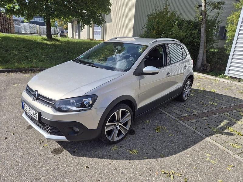 Beige Gebraucht 2011 VW Polo Cross Kleinwagen | 8.890 € (Fairer Preis) - Bild 1/4