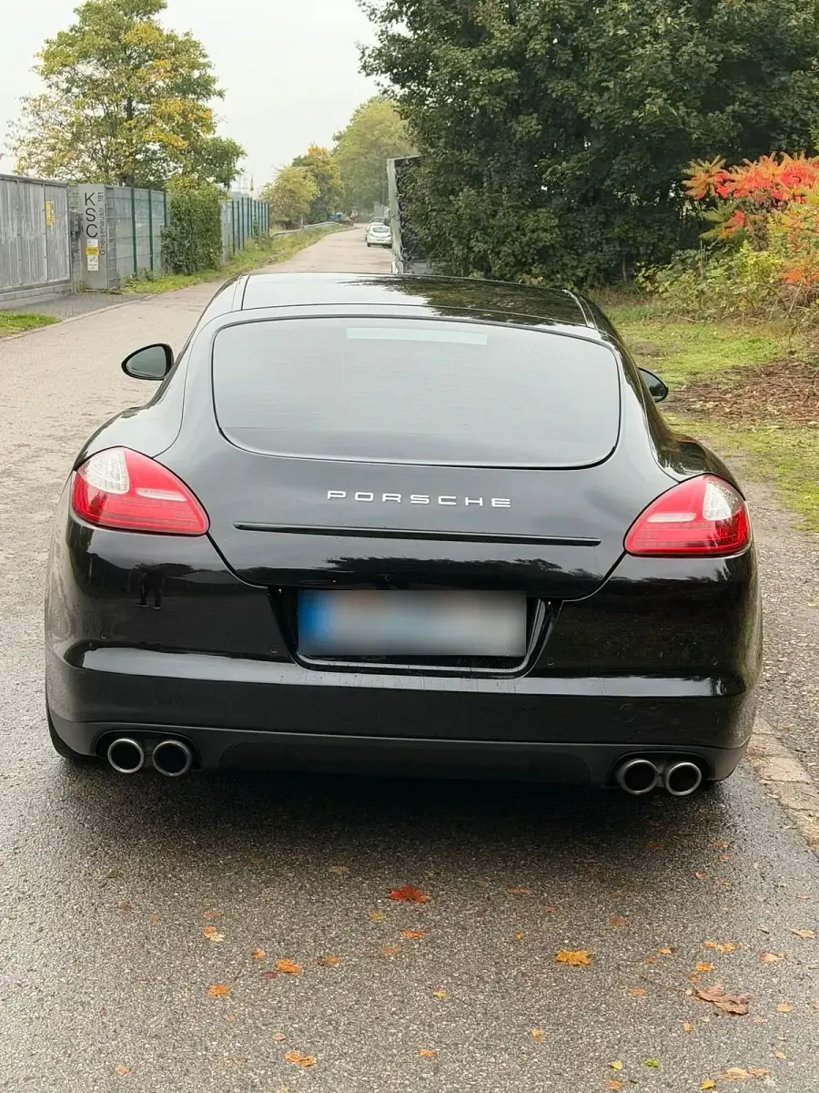 Gebraucht Porsche Panamera 400 PS (294 kW) 2010 Schwarz Kleinwagen